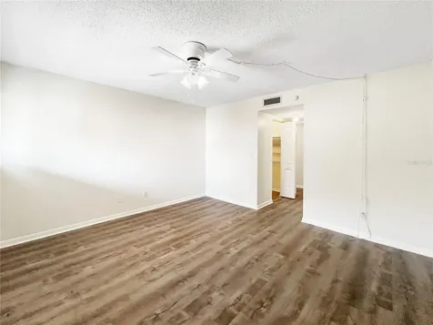 6336 Newtown Circle Tampa FL 33615