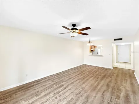 6336 Newtown Circle Tampa FL 33615