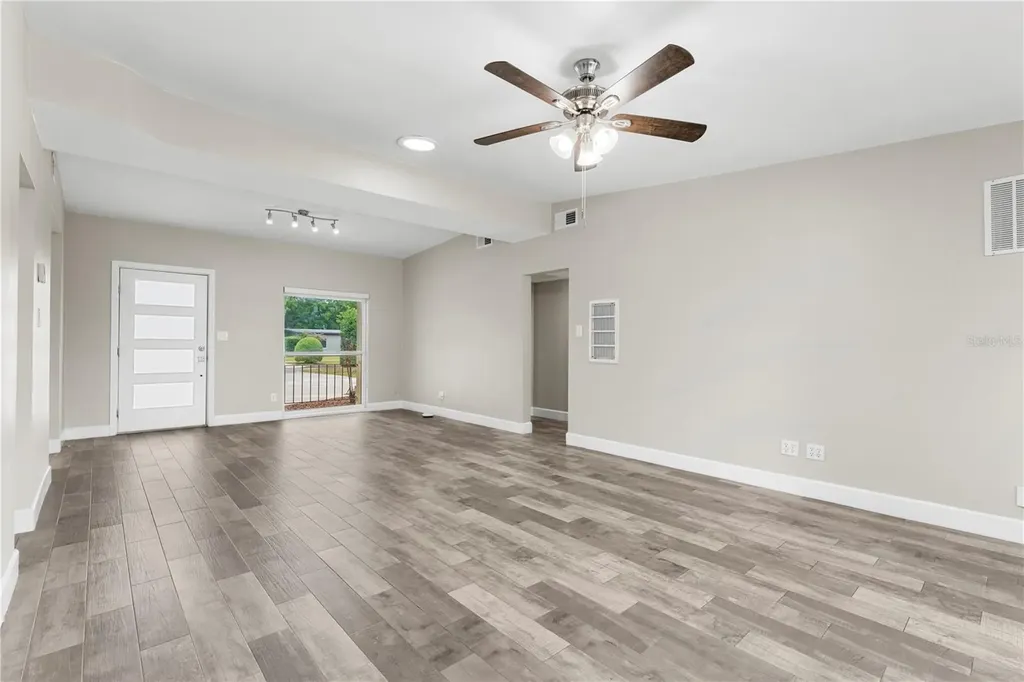 1519 Dunsany Avenue Orlando FL 32806