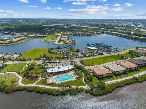 1256 Tyne Lane Bradenton FL 34208