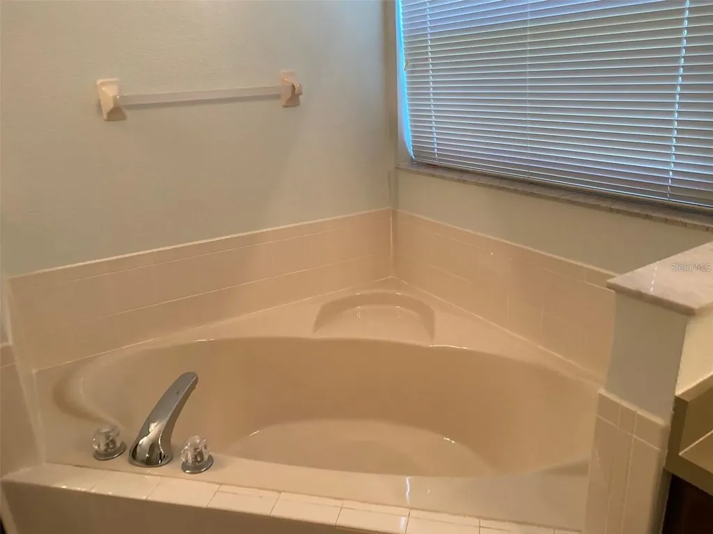 2707 Patrician Circle Kissimmee FL 34746