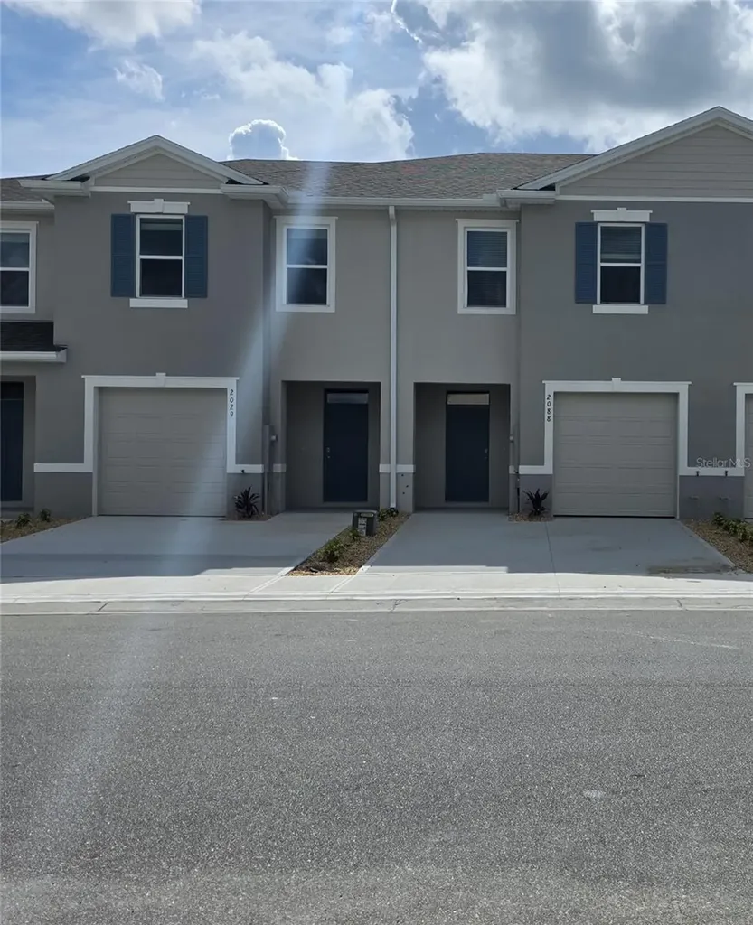 2088 Monteverde Avenue Davenport FL 33837