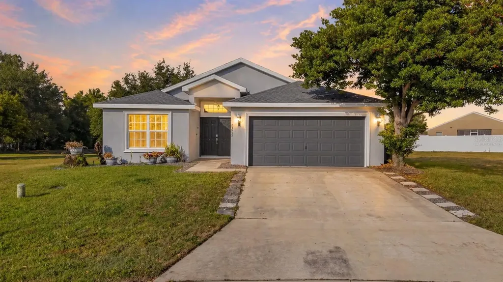 23905 Narrowleaf Court Leesburg FL 34748