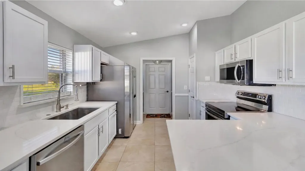 23905 Narrowleaf Court Leesburg FL 34748