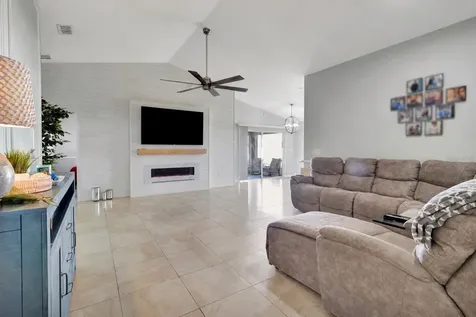 23905 Narrowleaf Court Leesburg FL 34748