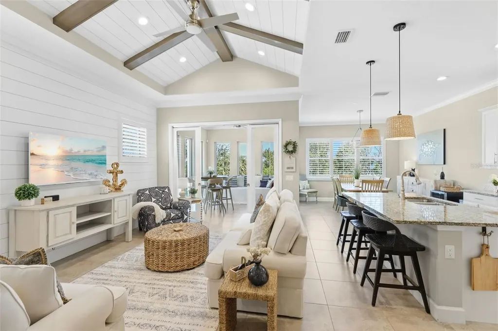 347 Compass Point Drive Bradenton FL 34209