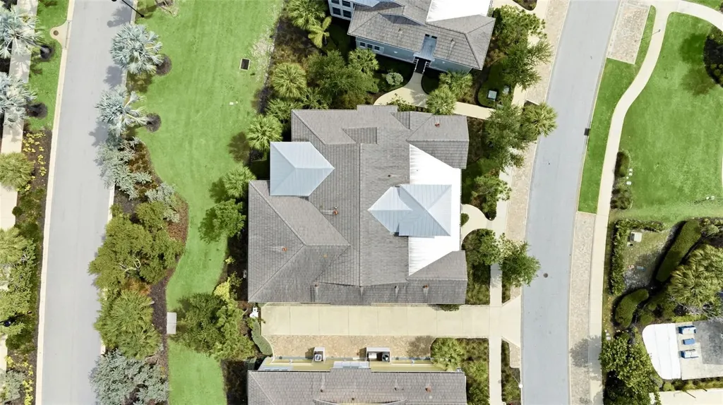 347 Compass Point Drive Bradenton FL 34209