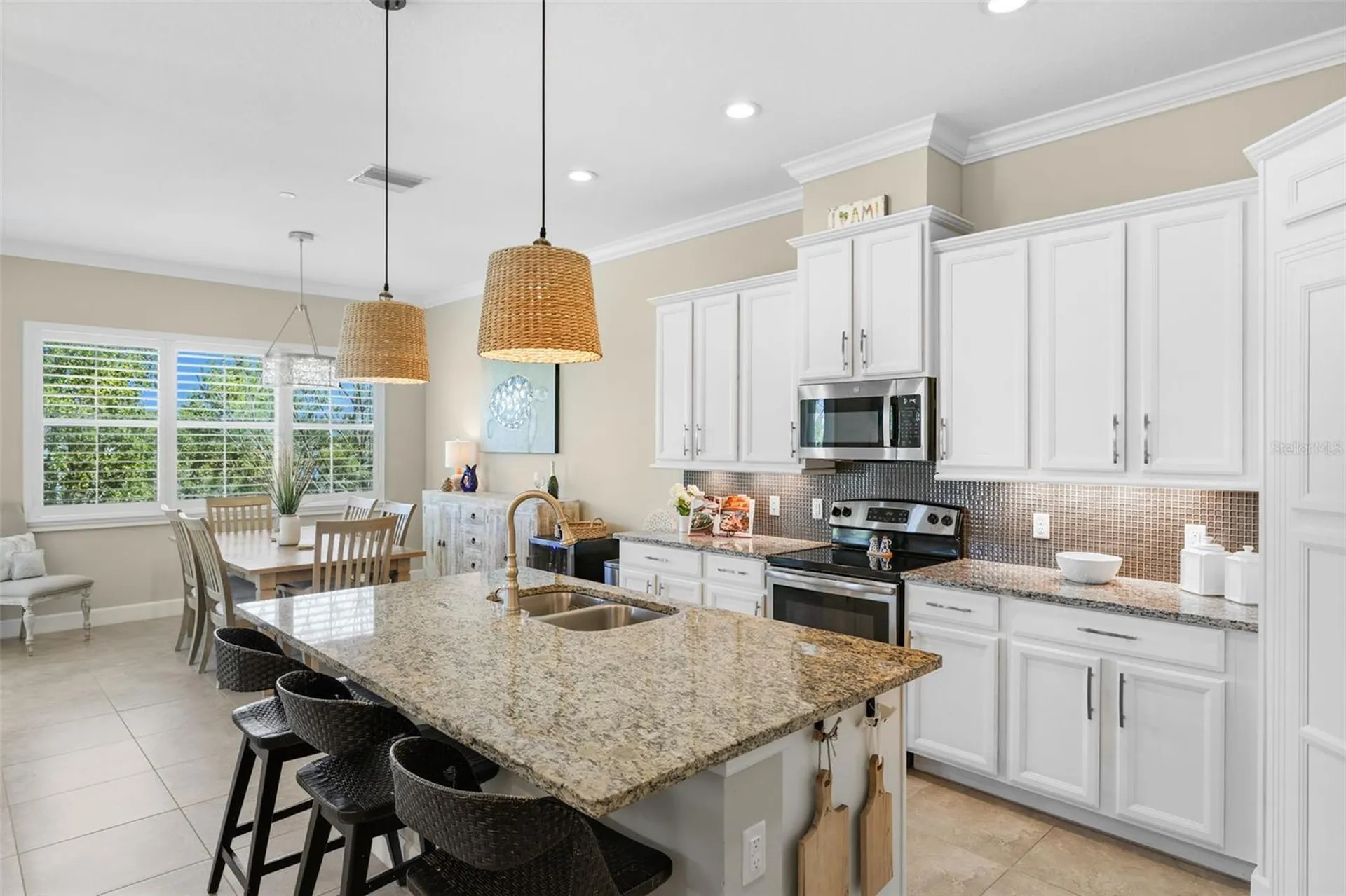 347 Compass Point Drive Bradenton FL 34209