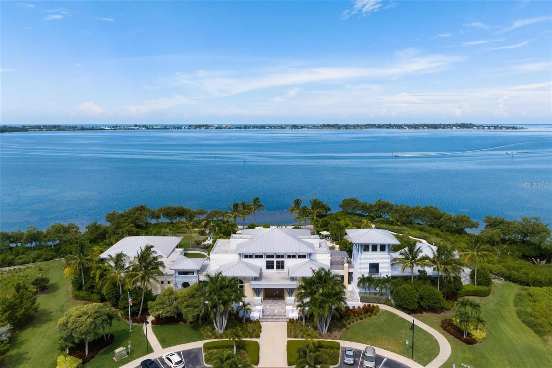347 Compass Point Drive Bradenton FL 34209