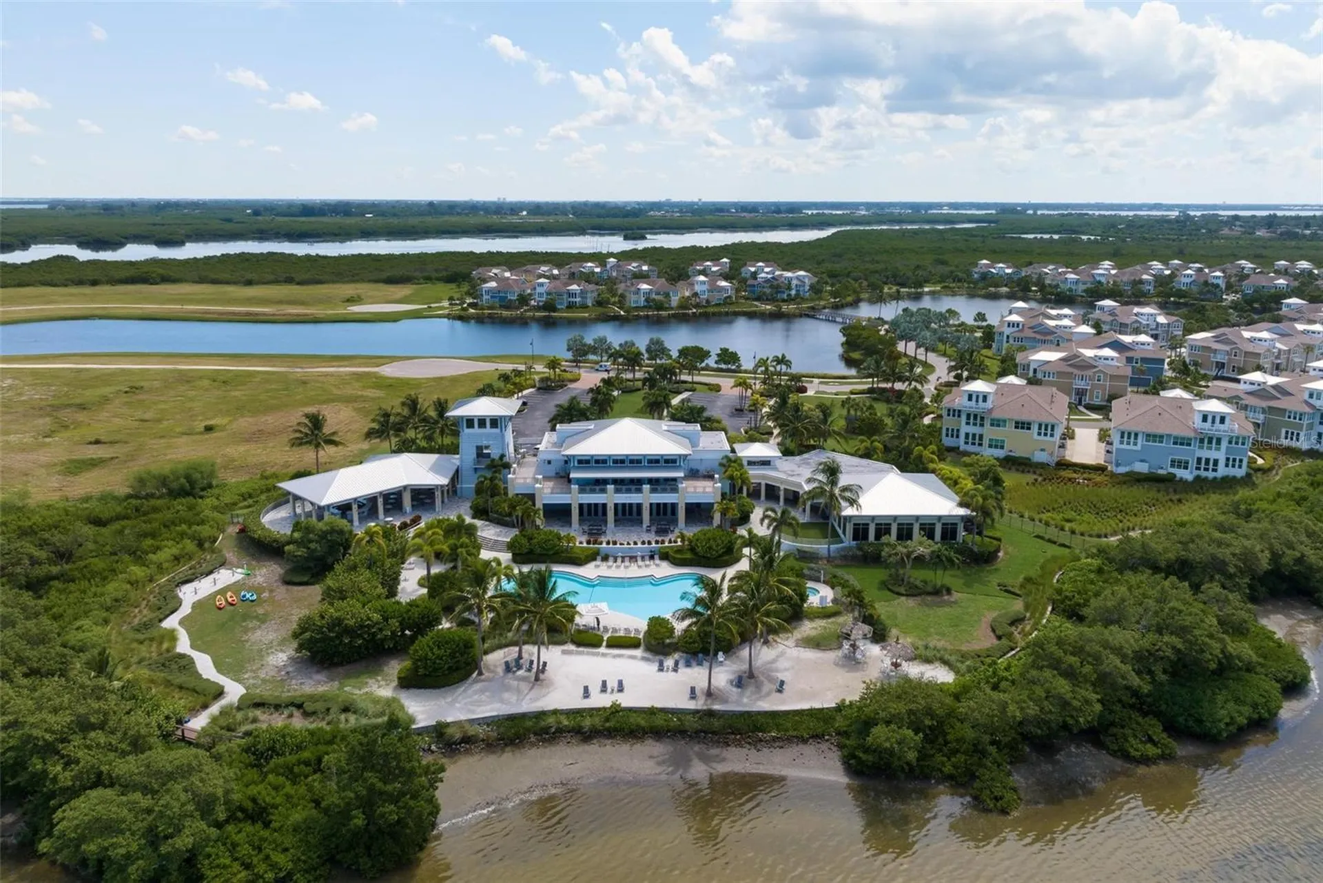 347 Compass Point Drive Bradenton FL 34209