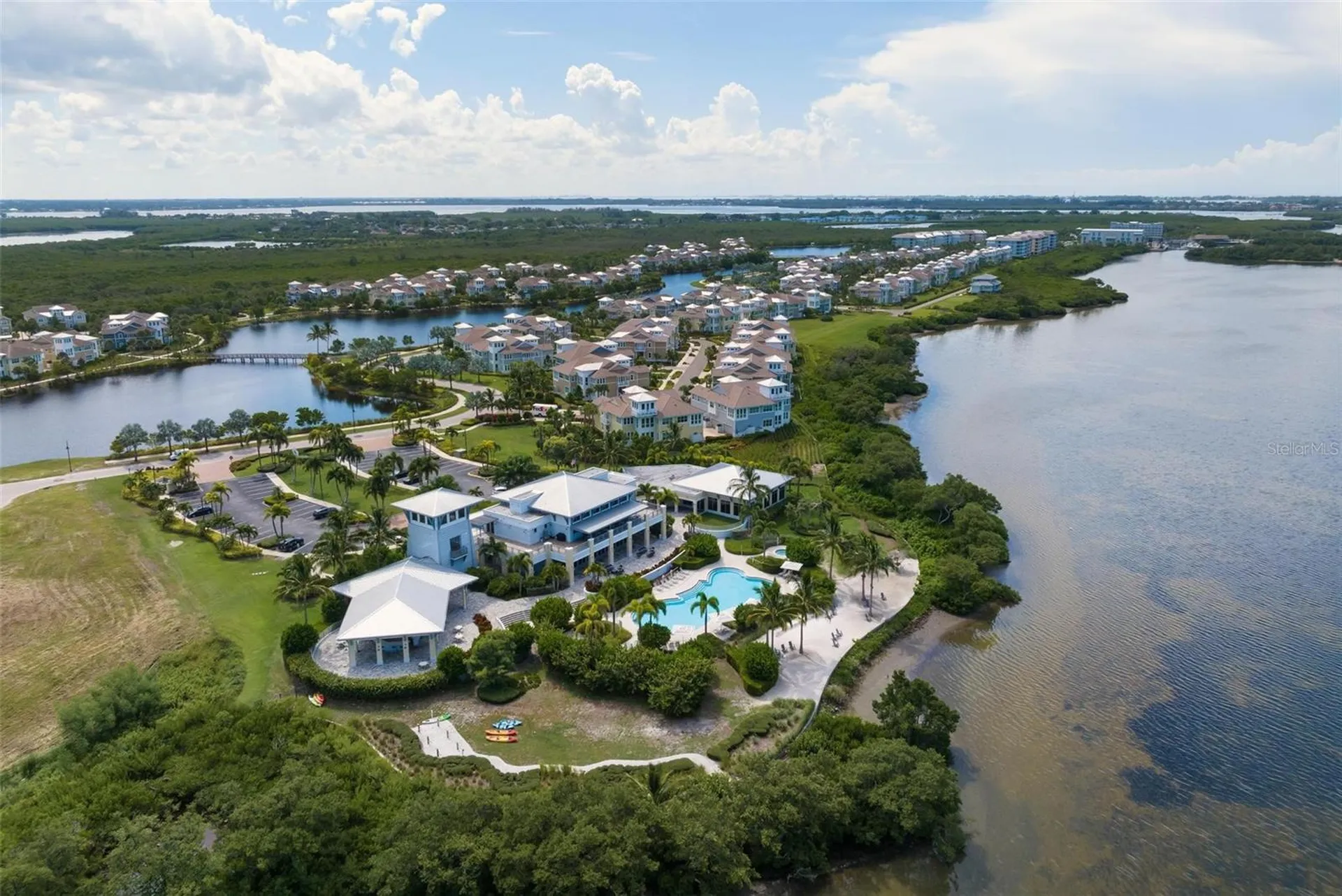 347 Compass Point Drive Bradenton FL 34209