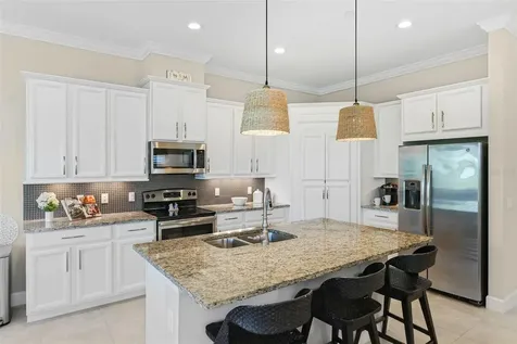 347 Compass Point Drive Bradenton FL 34209