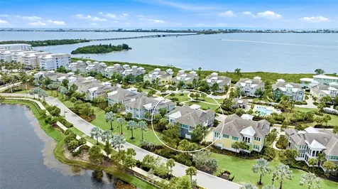 347 Compass Point Drive Bradenton FL 34209