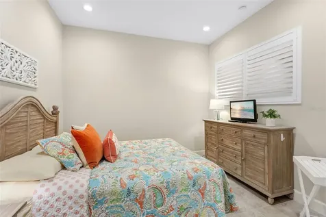 347 Compass Point Drive Bradenton FL 34209