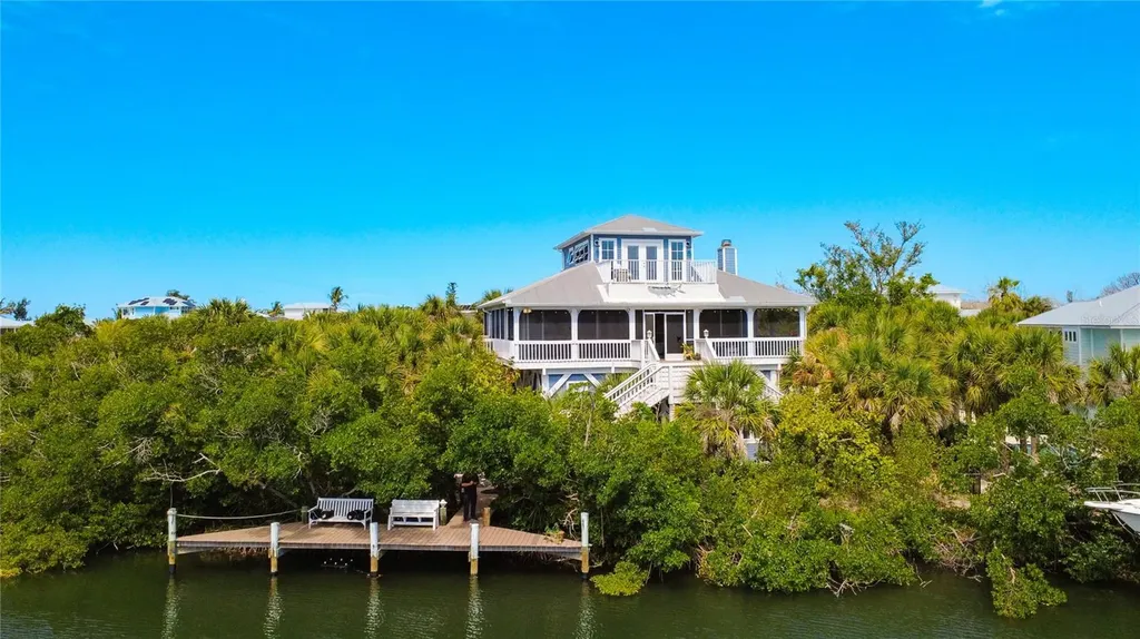 39 Bayshore Circle Placida FL 33946