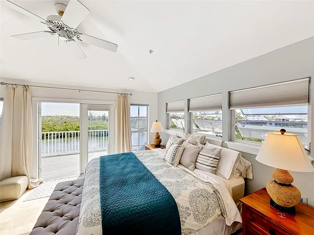 39 Bayshore Circle Placida FL 33946