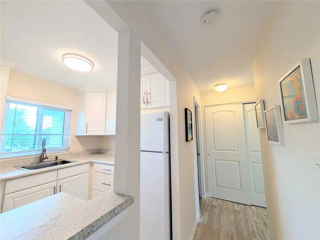 5949 Easy Street Bradenton FL 34207