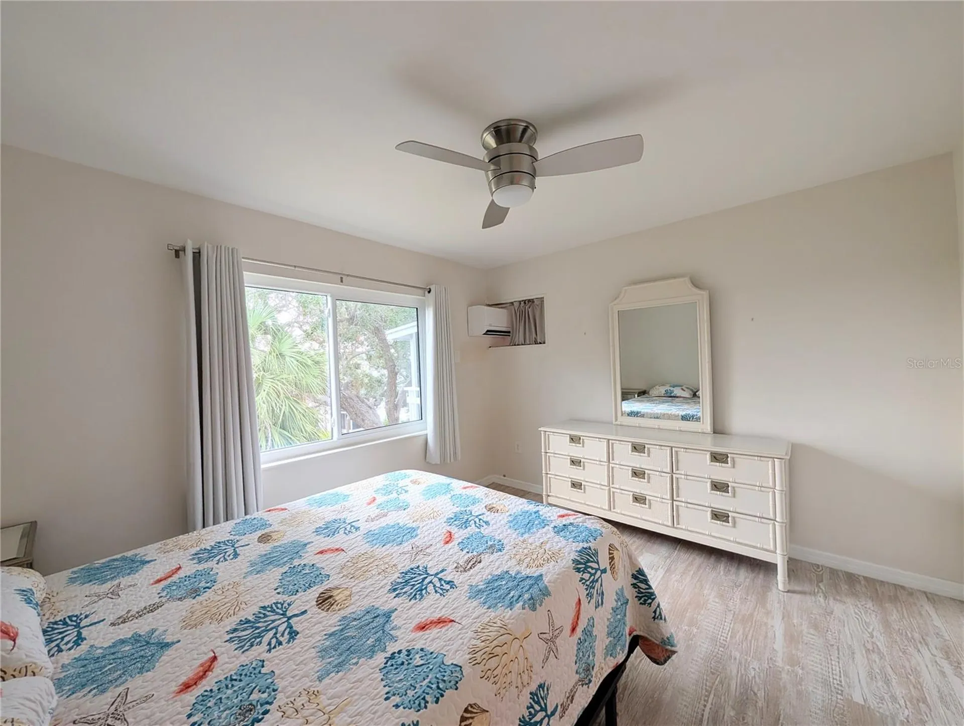 5949 Easy Street Bradenton FL 34207