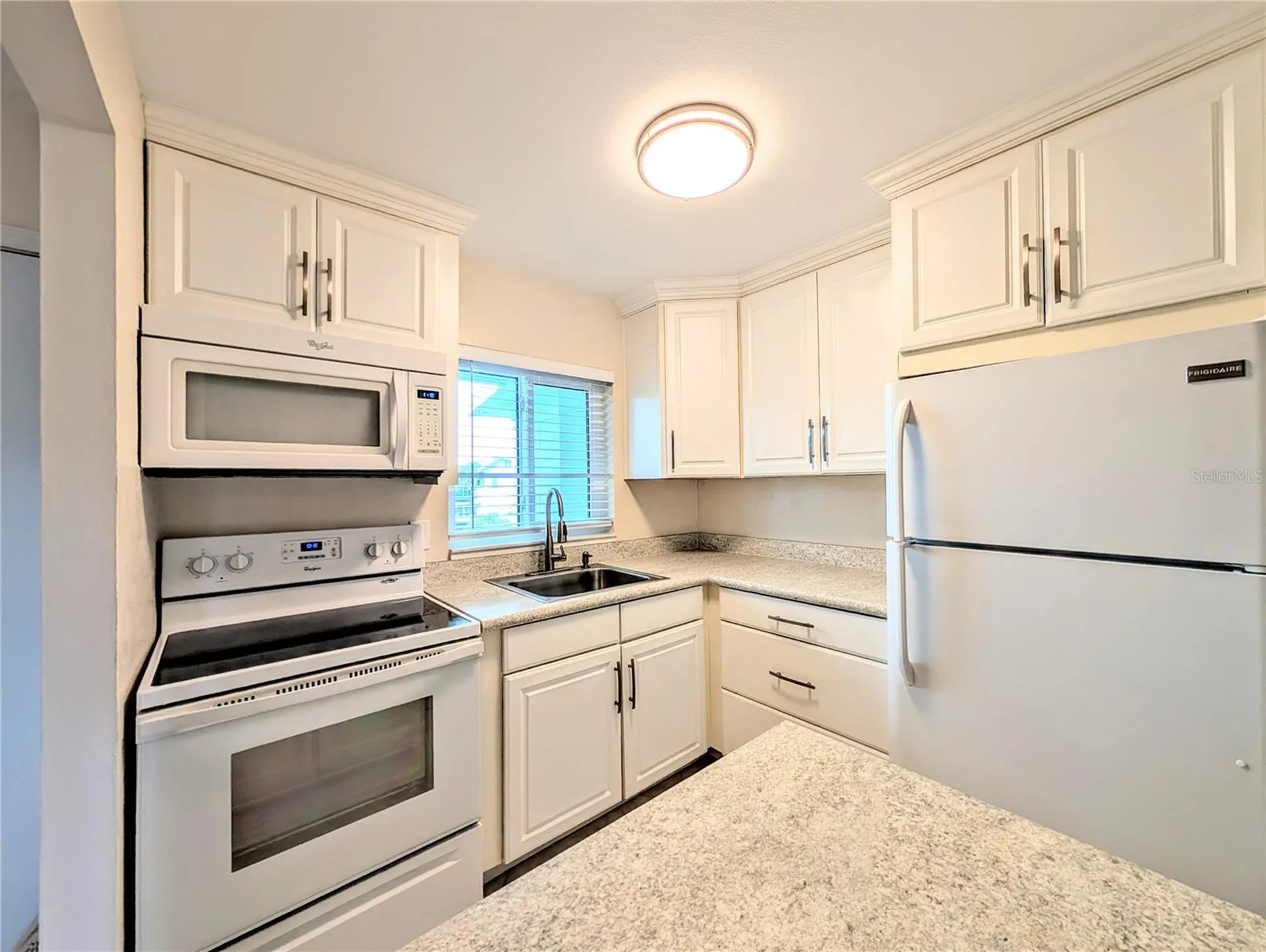 5949 Easy Street Bradenton FL 34207