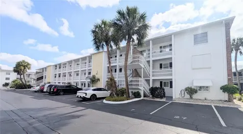 5949 Easy Street Bradenton FL 34207