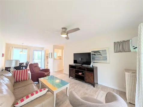 5949 Easy Street Bradenton FL 34207