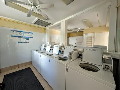 5949 Easy Street Bradenton FL 34207