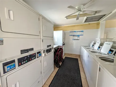 5949 Easy Street Bradenton FL 34207