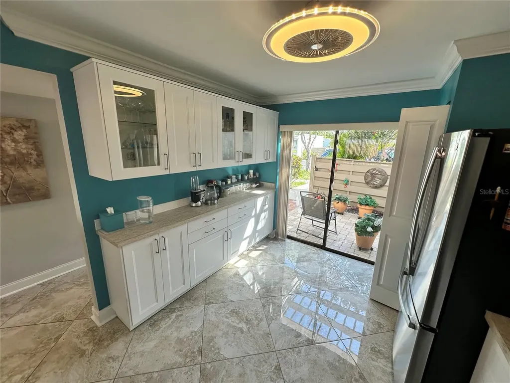 567 Lakeside Drive Bradenton FL 34210