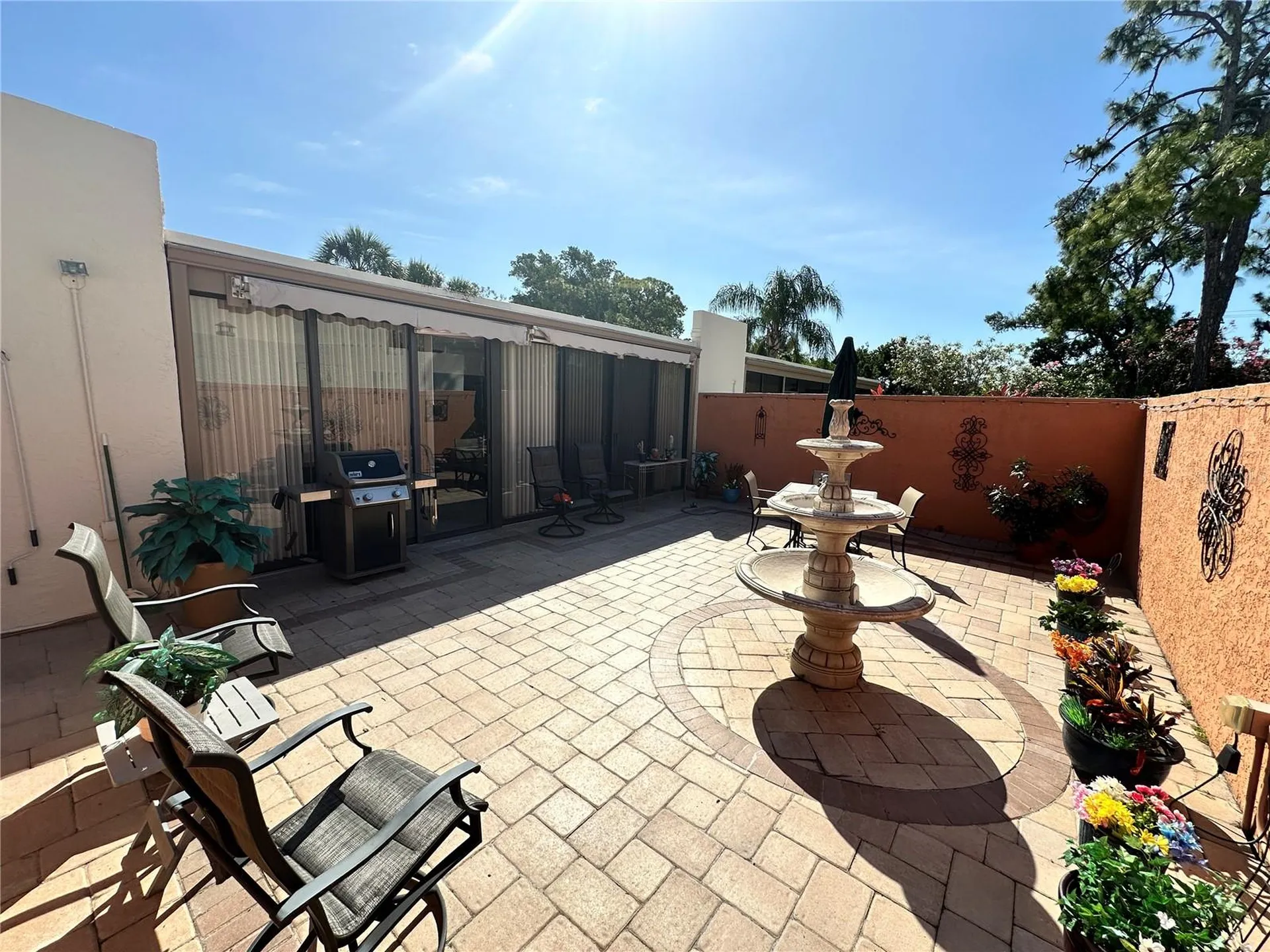 567 Lakeside Drive Bradenton FL 34210