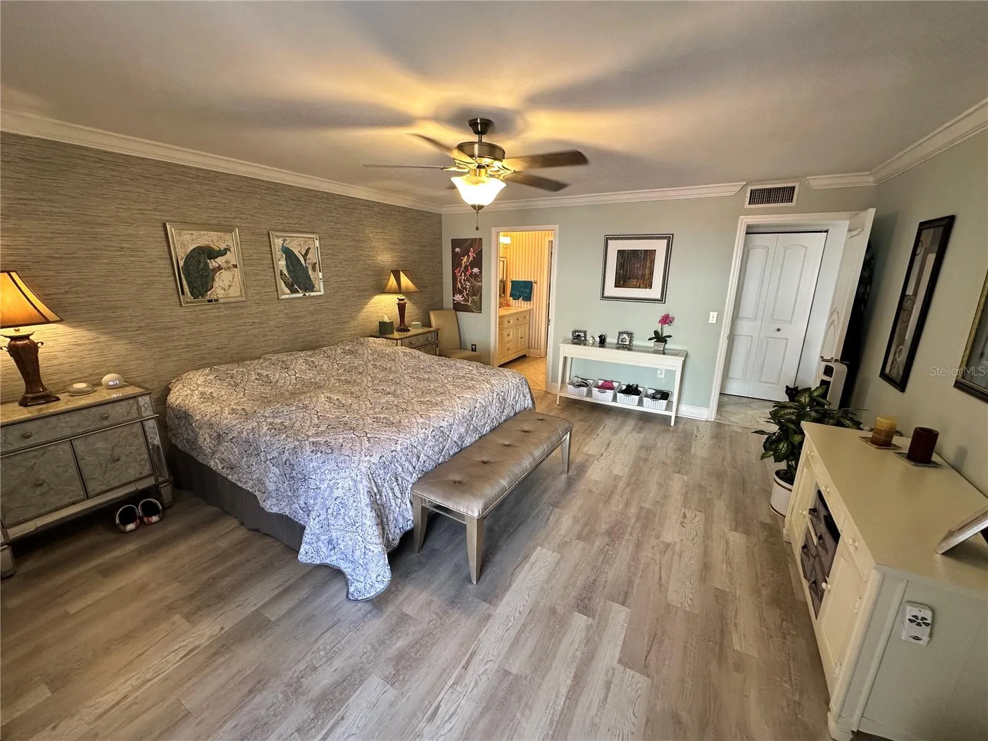 567 Lakeside Drive Bradenton FL 34210