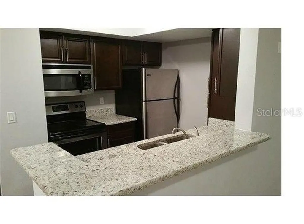 445 Fountainhead Circle Kissimmee FL 34741