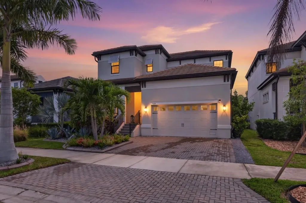 919 Seagrape Drive Ruskin FL 33570