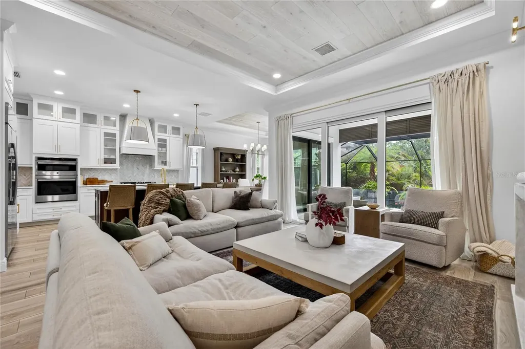 919 Seagrape Drive Ruskin FL 33570
