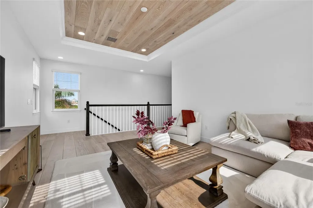 919 Seagrape Drive Ruskin FL 33570
