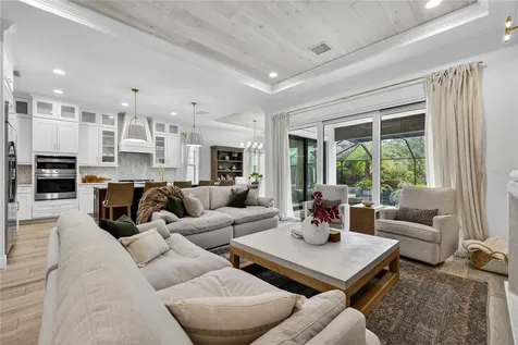919 Seagrape Drive Ruskin FL 33570
