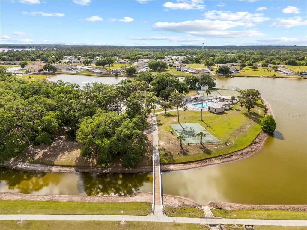 4209 Club Circle Lakeshore FL 33854