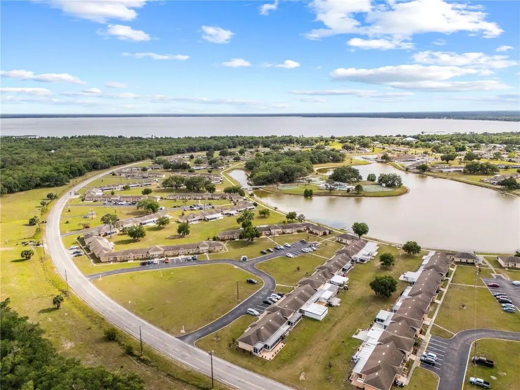 4209 Club Circle Lakeshore FL 33854