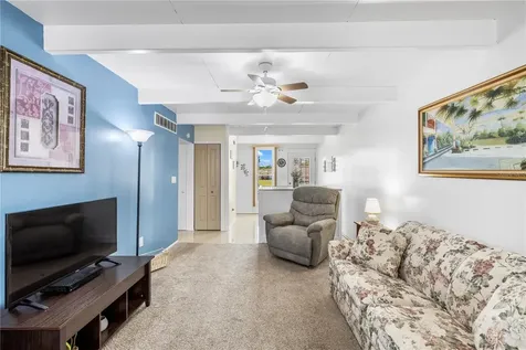4209 Club Circle Lakeshore FL 33854
