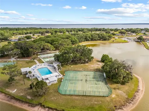 4209 Club Circle Lakeshore FL 33854