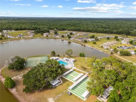 4209 Club Circle Lakeshore FL 33854