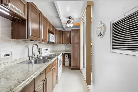 4209 Club Circle Lakeshore FL 33854