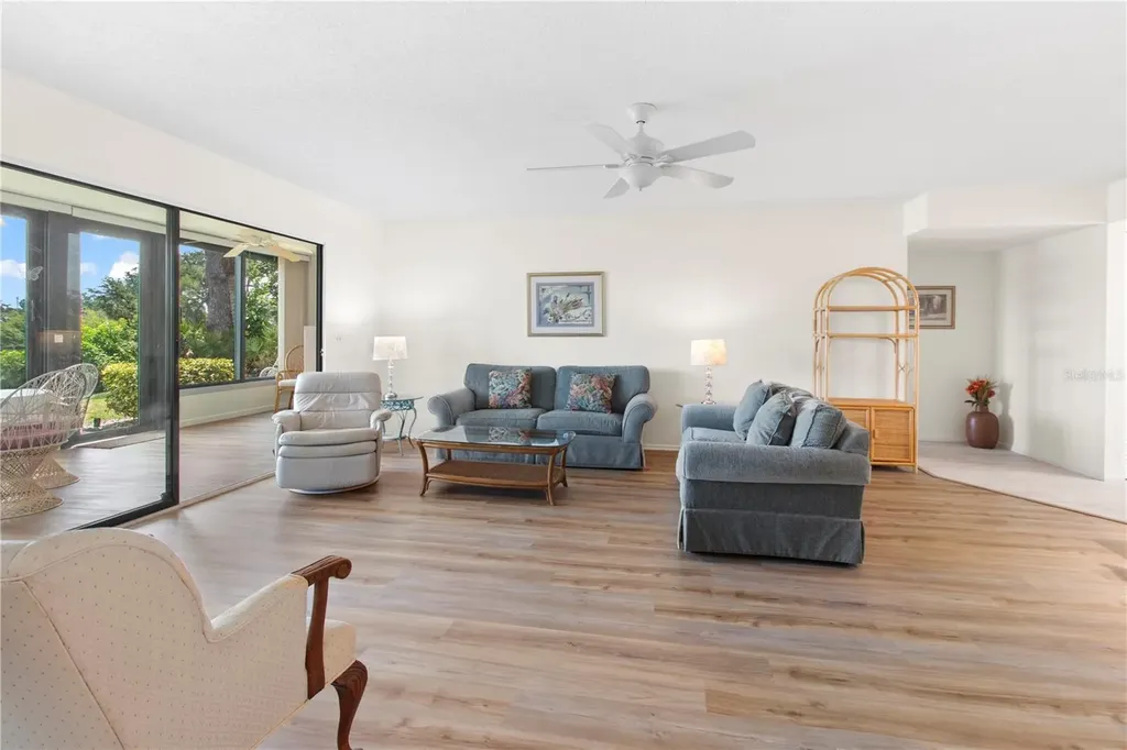 220 Lakewood Drive Bradenton FL 34210