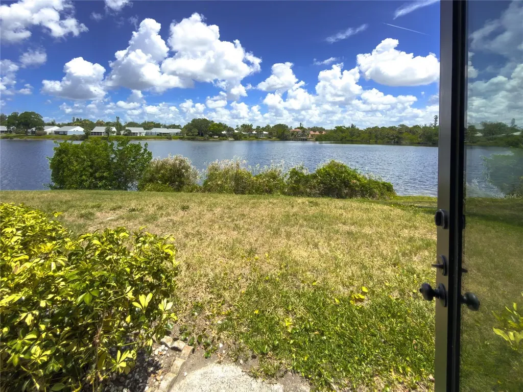 220 Lakewood Drive Bradenton FL 34210
