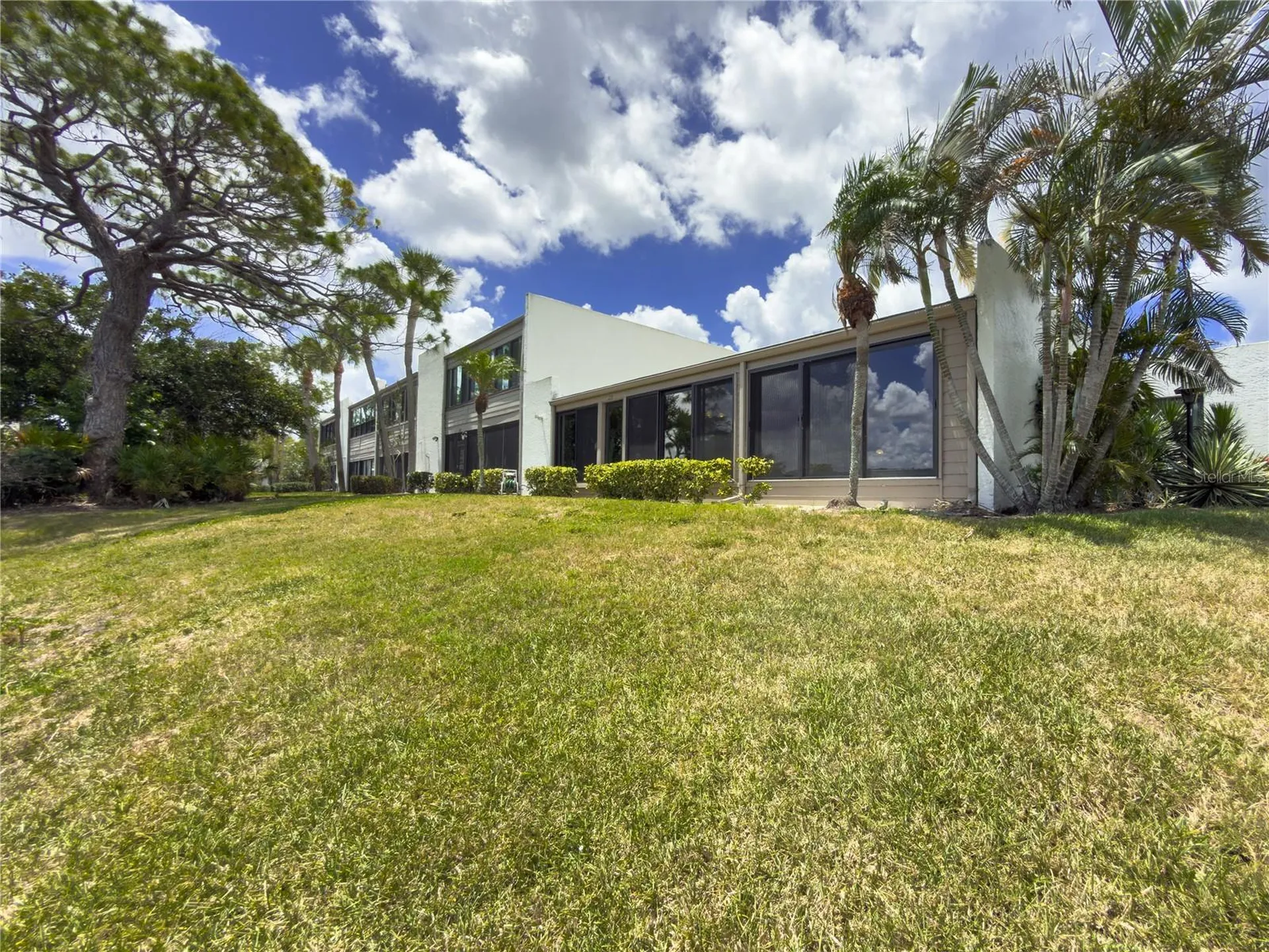 220 Lakewood Drive Bradenton FL 34210