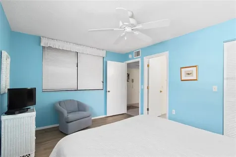 220 Lakewood Drive Bradenton FL 34210