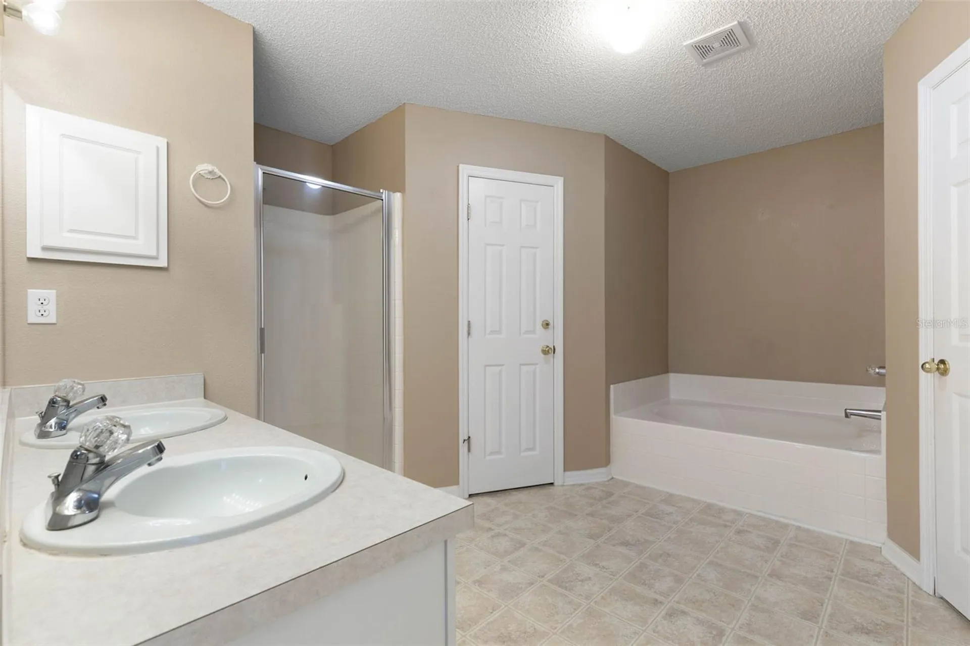 84 Brunswick Lane Palm Coast FL 32137