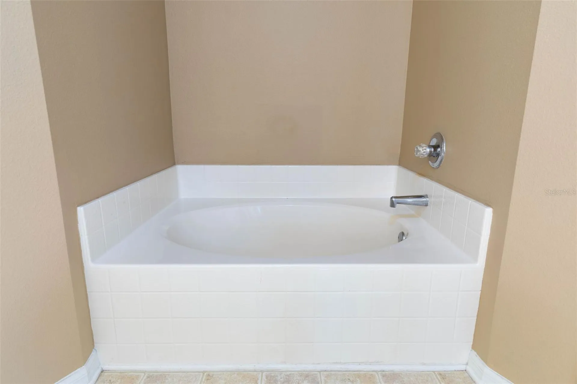 84 Brunswick Lane Palm Coast FL 32137