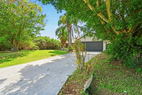 440 SW Bradshaw Circle Port St Lucie FL 34953