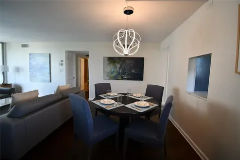 1770 Benjamin Franklin Drive Sarasota FL 34236