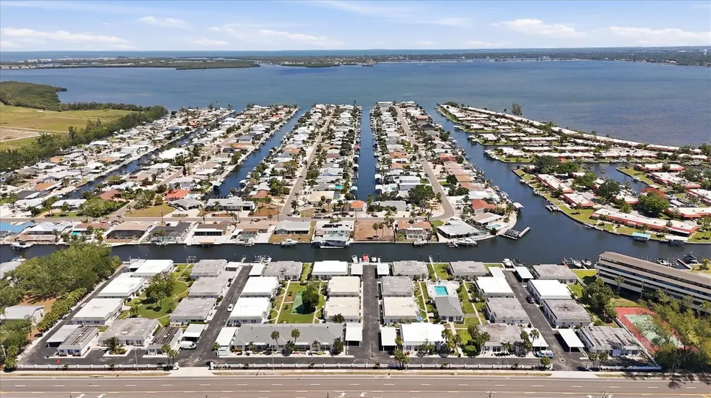 9914 Sebastian Court Bradenton FL 34210